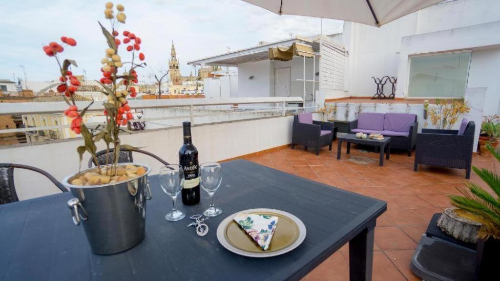 Rentalsevilla Terraza En El Arenal Seville Exterior photo